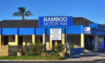 Bamboo Motor Inn Lakes Entrance Exterior photo